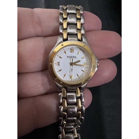 Fossil F2 Women's White Dial Watch Two Tone ES8812- Untested - Picture 2 of 14